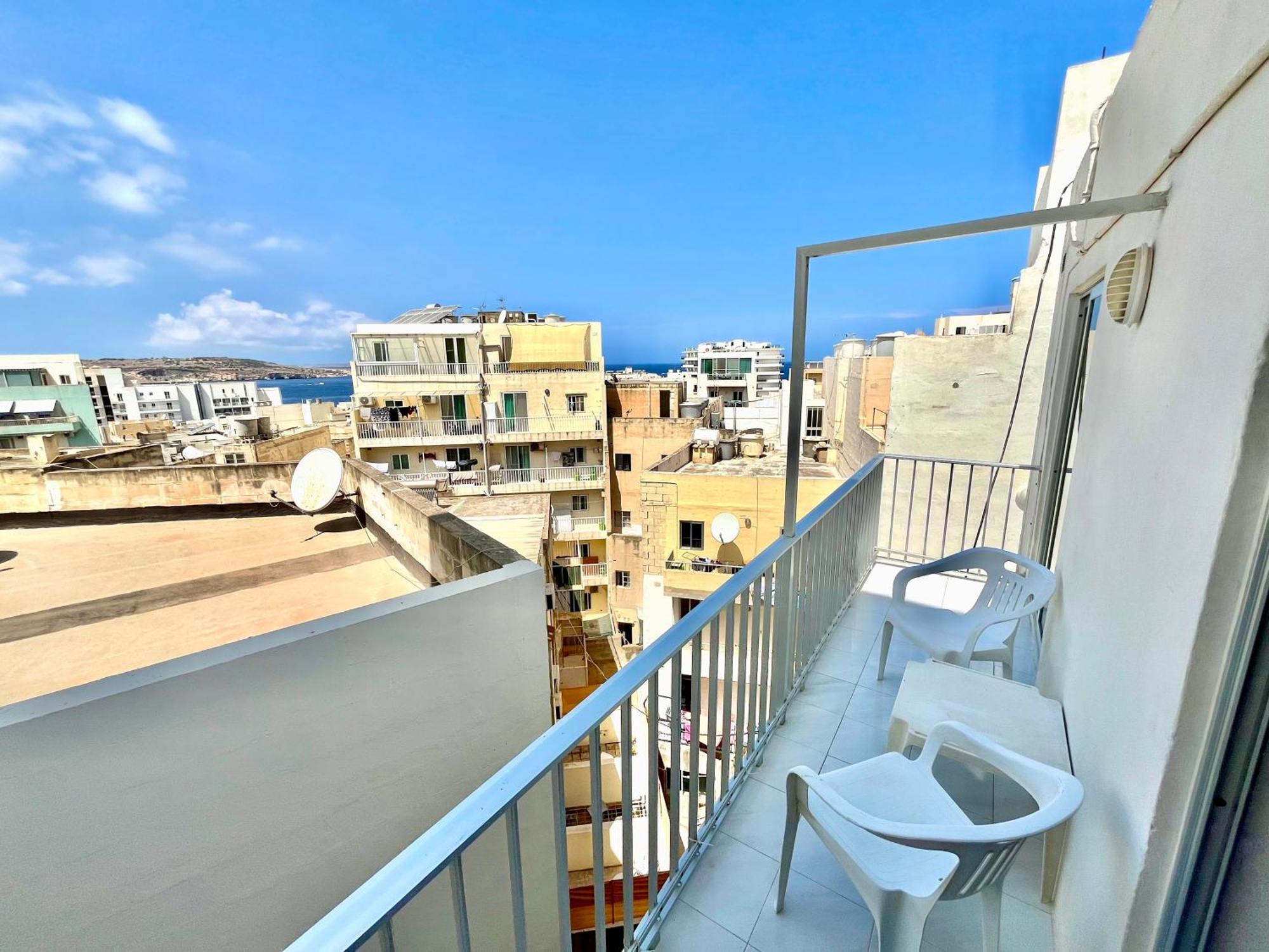 Spacious 2Br Penthouse With A Large Front-Terrace - Close To Bugibba Perched Beach St. Paul's Bay Exteriér fotografie